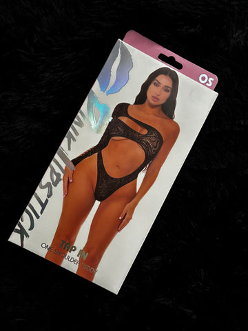 Pink Lipstick Tap In One Shoulder Teddy